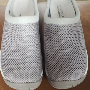 Merrell Womens Silver Mesh Slip-Ons